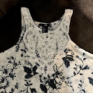 H&M floral print sleeveless top size M